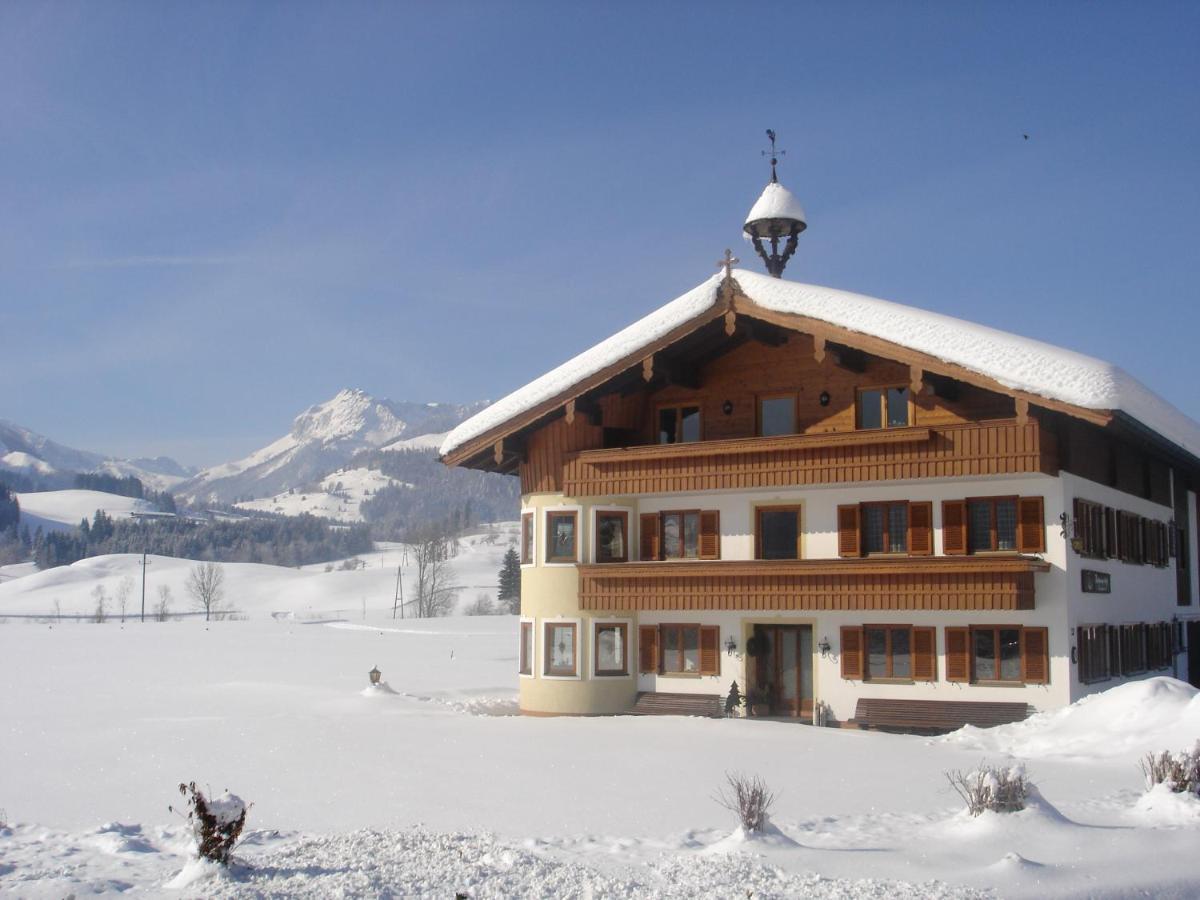 Bio-Bauernhof Bachangerhof เคิสเซน ภายนอก รูปภาพ