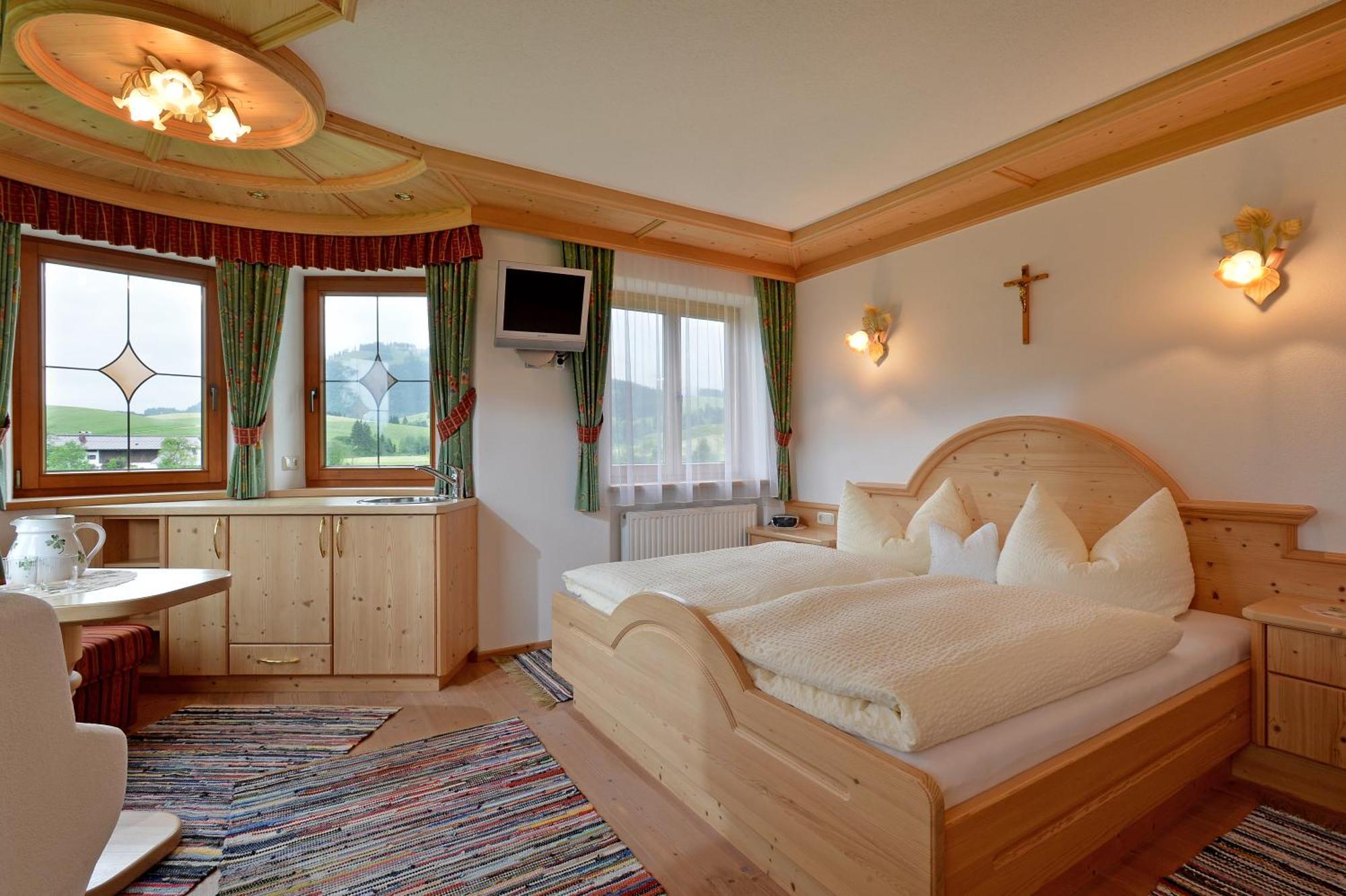 Bio-Bauernhof Bachangerhof เคิสเซน ภายนอก รูปภาพ